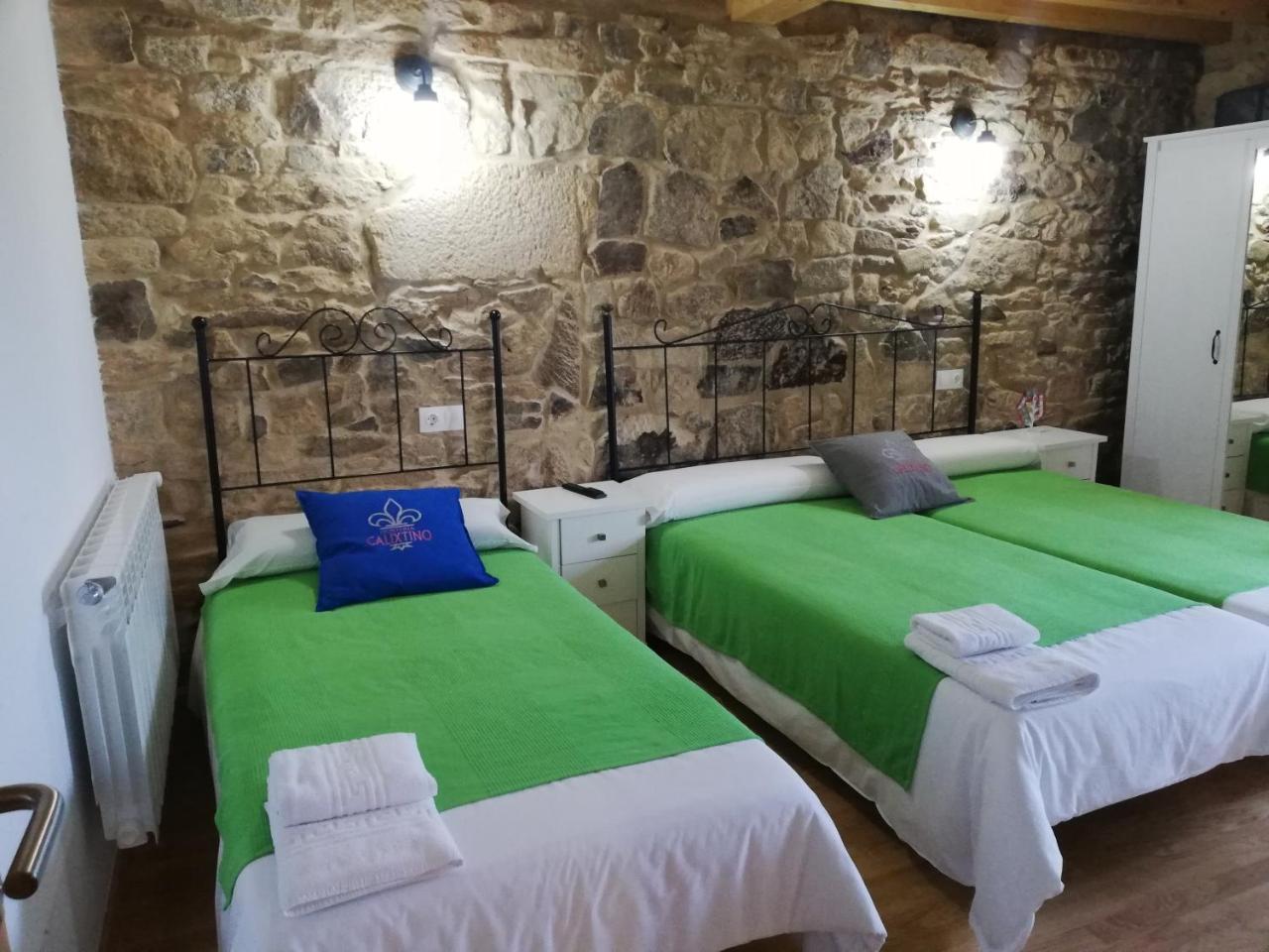Hosteria Calixtino Palas de Rei Exteriör bild